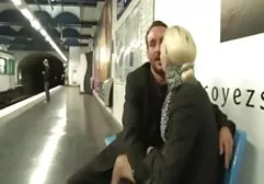 Kırmızı türbanlı seks vk çocuk