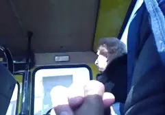 Genç Sırık gibi eşarplı seks kız deli gibi Mastürbasyon yapıyor